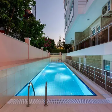 Onix Apartment *